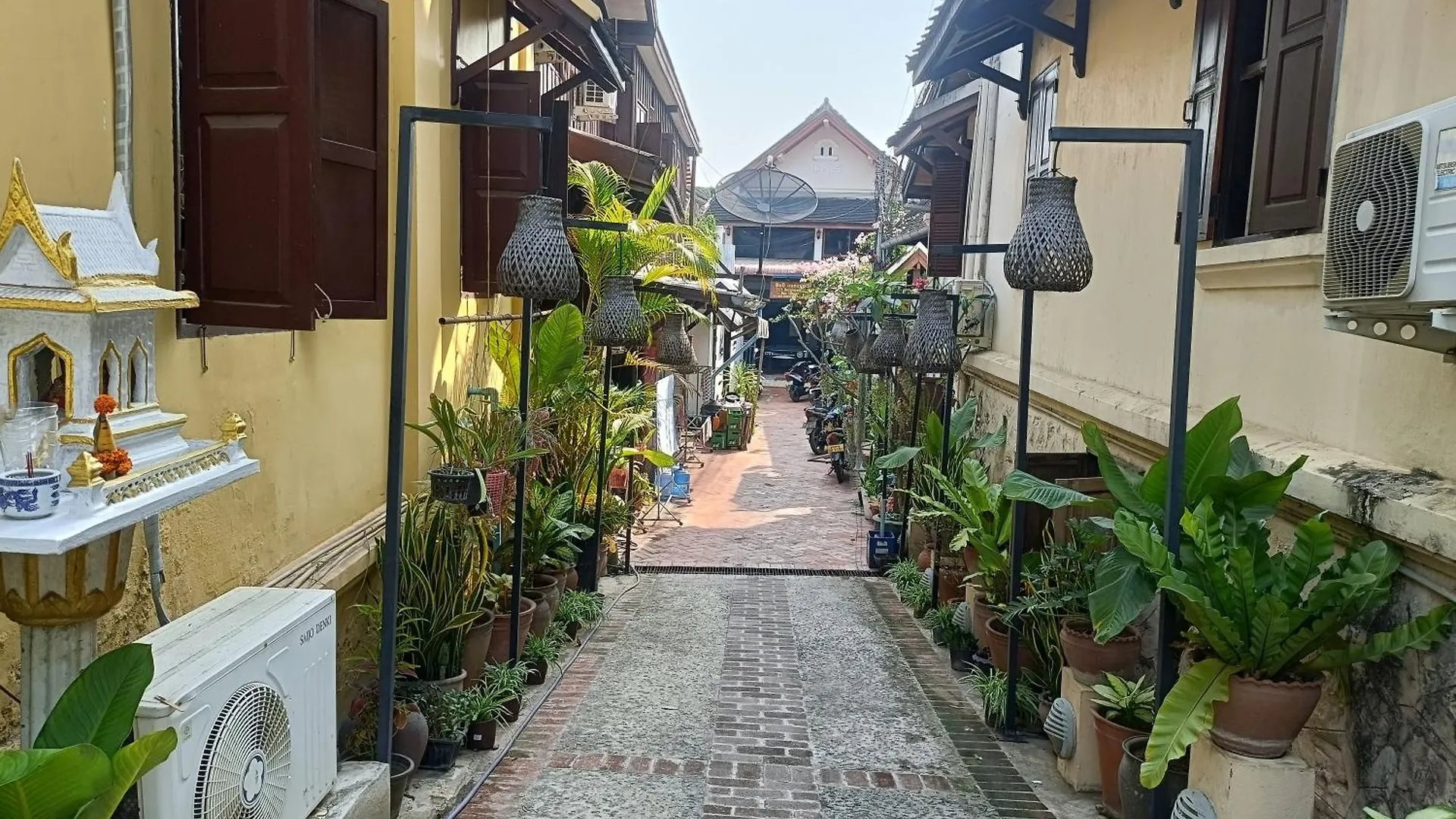 City Backpackers Luangprabang Hostel